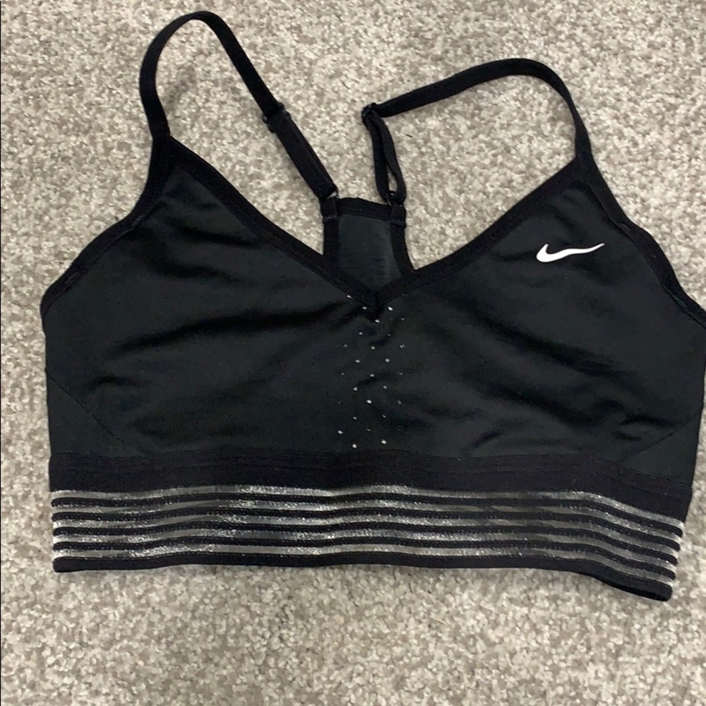 Nike sports bra - Picture 1 of 2